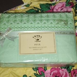 Crown Mint Green Full Sheet Set with Lace Trim